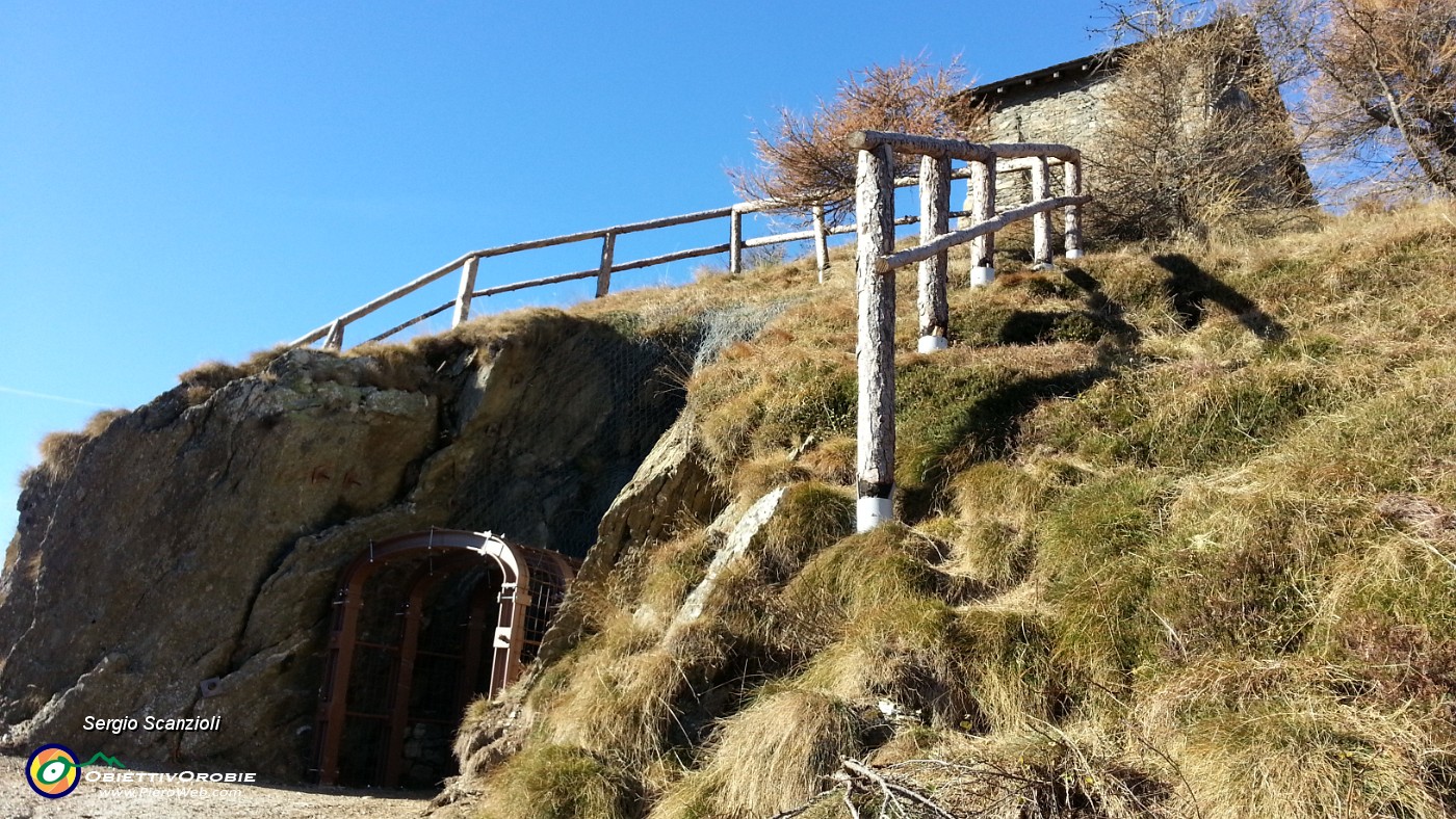 37 INGRESSO BATTERIE.jpg